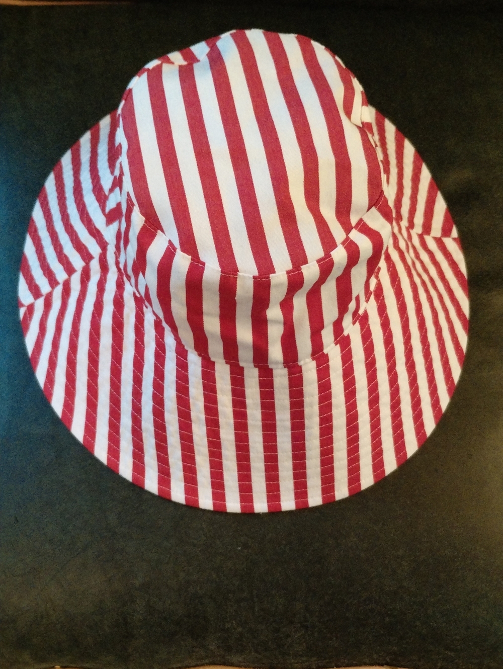 Sonoma Red and White Striped Sun Hat Adjustable Up To 7 1/2. New